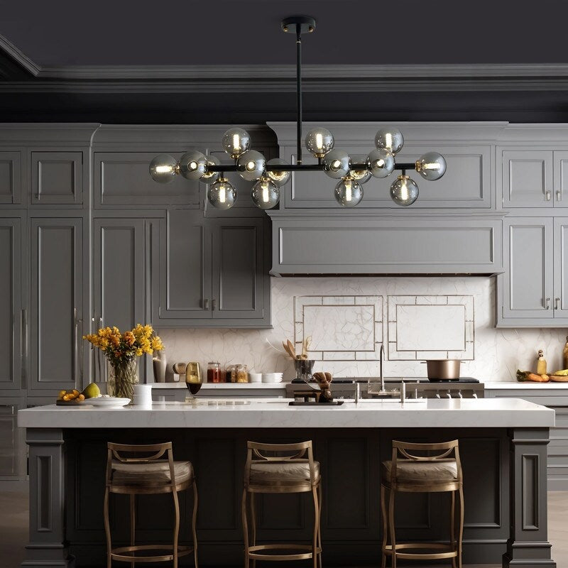 40 Zoll (ca. 102 cm) langer, linearer Kronleuchter im Mid-Century-Modern-Stil mit 16 Leuchten, goldfarbenem Messing, Sputnik-Pendelleuchte mit mattiertem Glaskugel für das Esszimmer