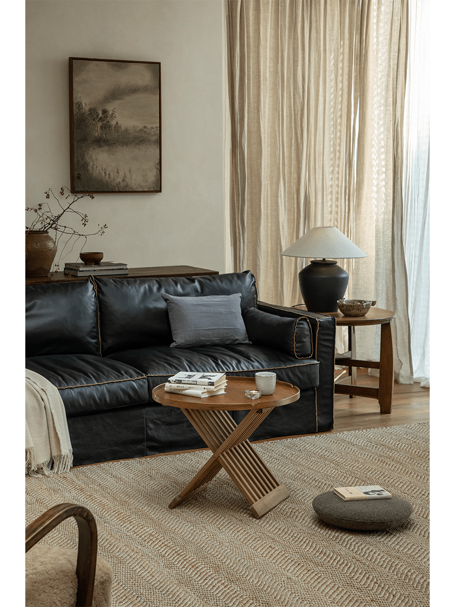 Klappbarer Couchtisch mit Tischplatte