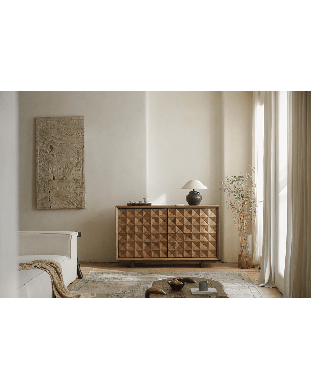 Unebenes Sideboard