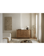 Unebenes Sideboard