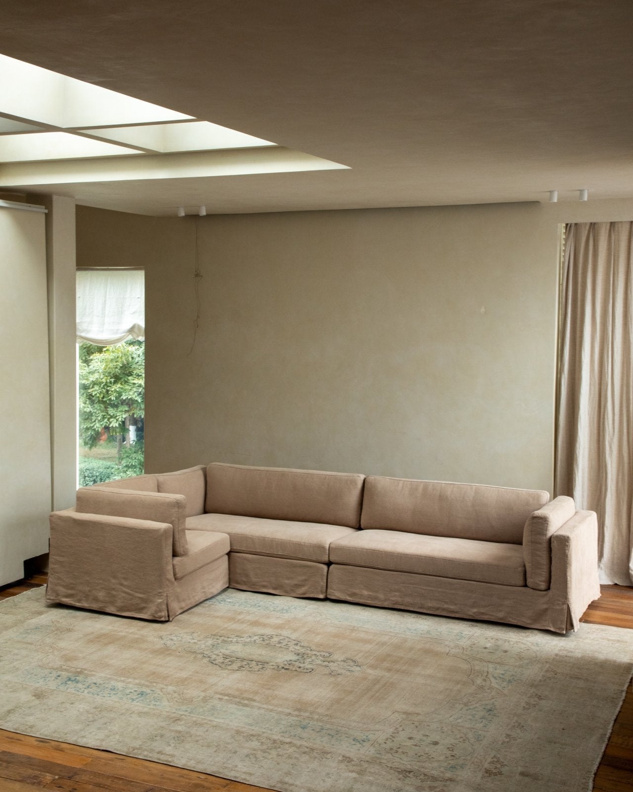 Skirt Sectional Sofa