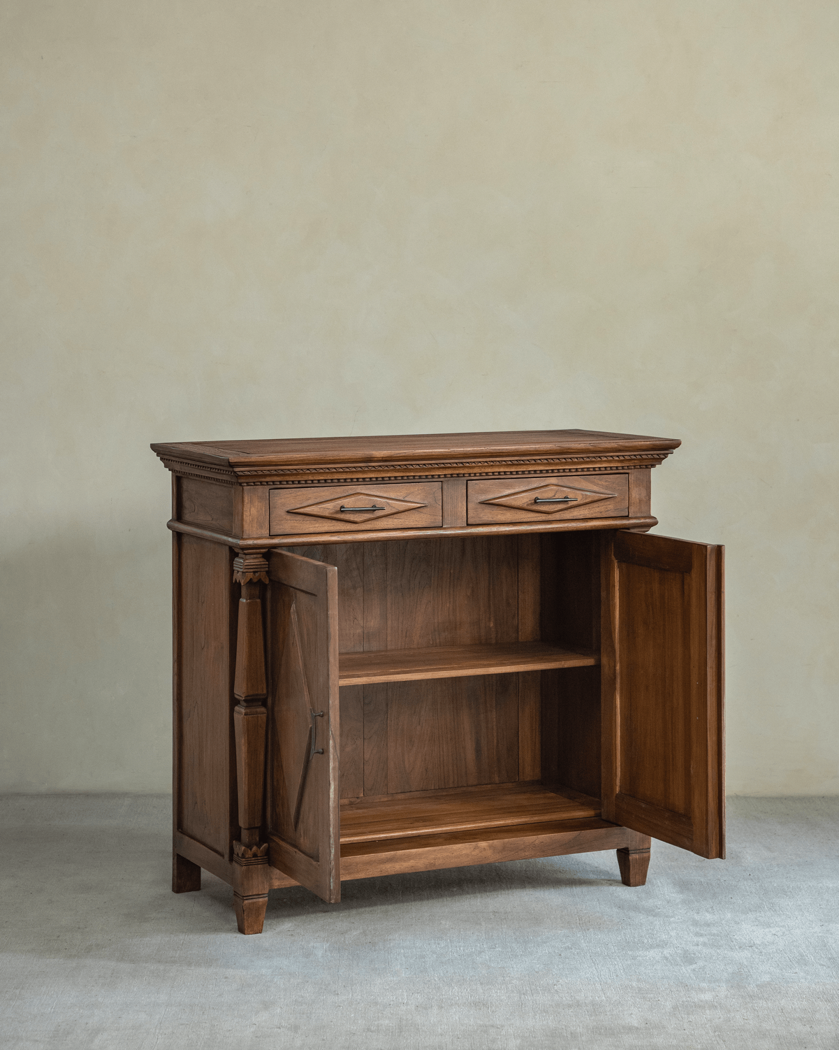 Victoria Teakschrank