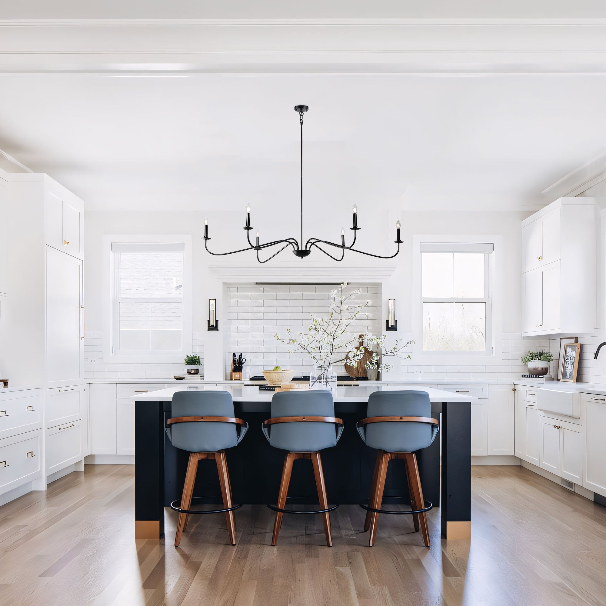 Minimalistischer Kronleuchter mit 6 Leuchten, 162,5 cm (64 Zoll), in Mattschwarz/Gold/Chrom – Nicht verfügbar