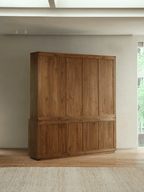 Bücherregal mit Glasfront