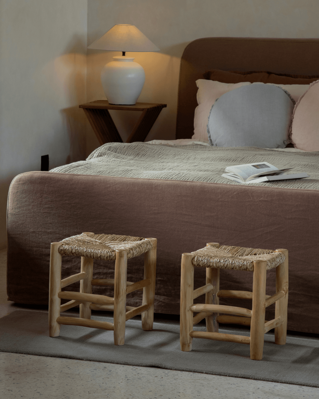 Isla Handgewebter Hocker