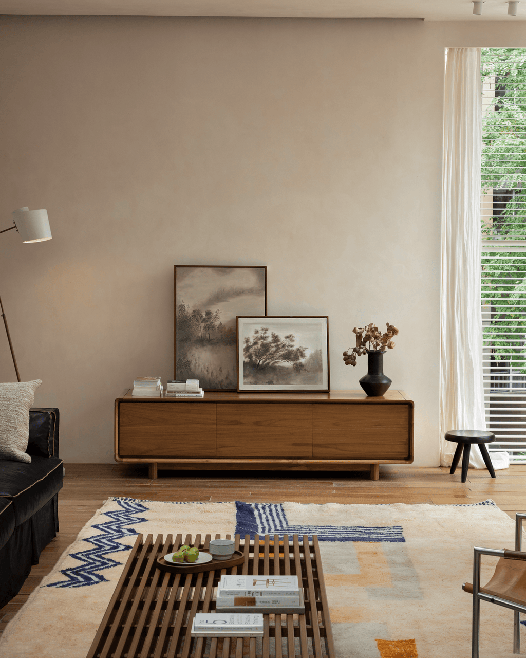 Medienkonsole Nr. 34