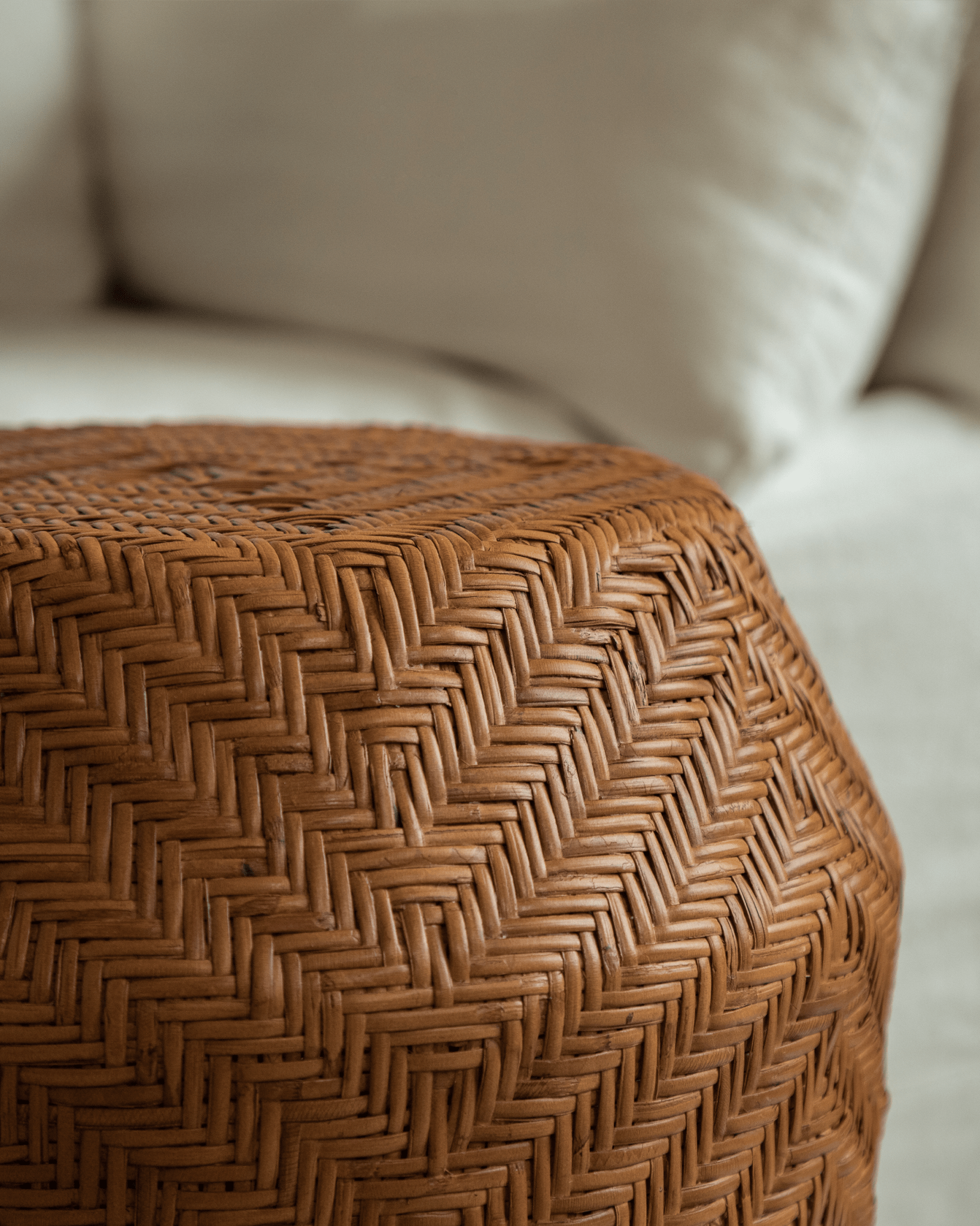 Beistelltisch aus Rattan