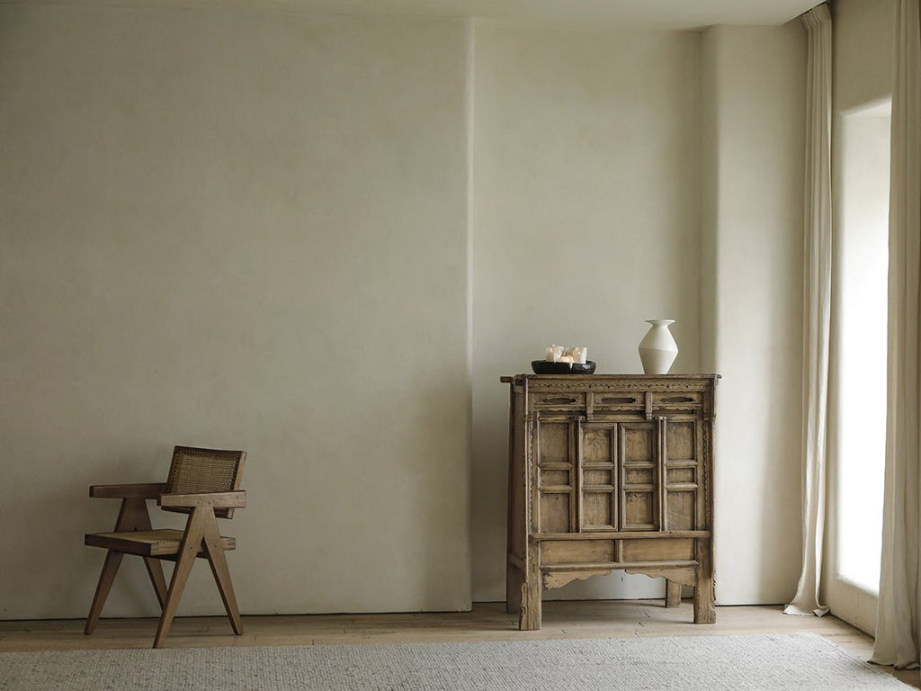 Chinesischer schwarzer Schrank