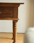 Indonesische Vintage-Teakholztische