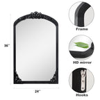 Gewölbter, raumhoher Standspiegel aus Massivholz mit Schnitzereien