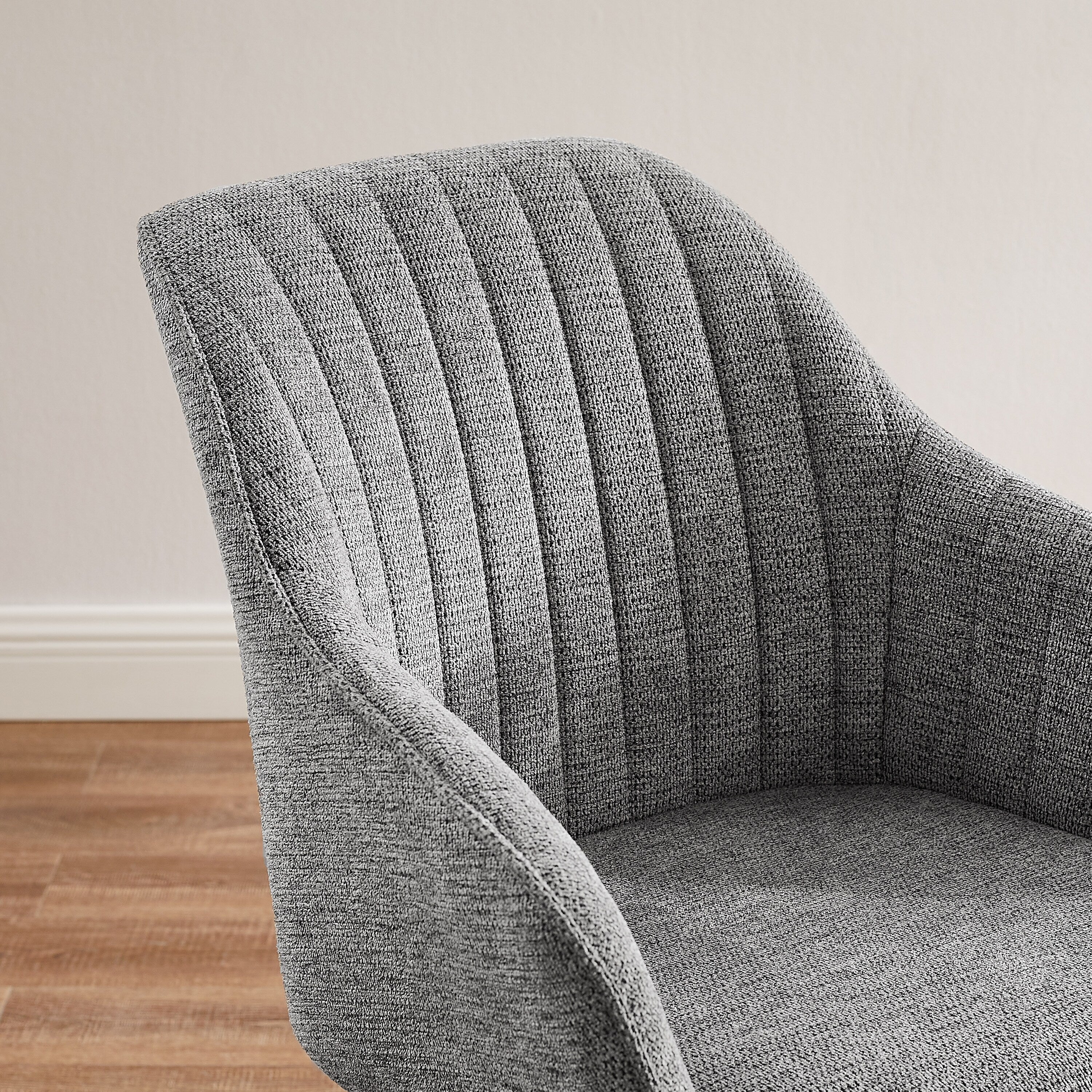 Art Leon Moderner Drehsessel fürs Homeoffice mit Holzbeinen