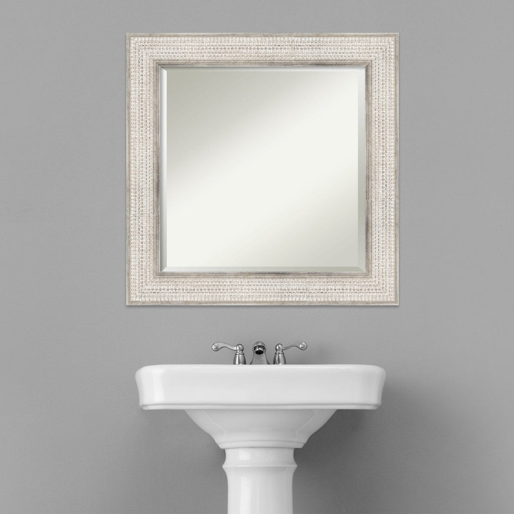 Wandspiegel aus Holz mit Facettenschliff – Rahmen in Silber mit Gittermuster