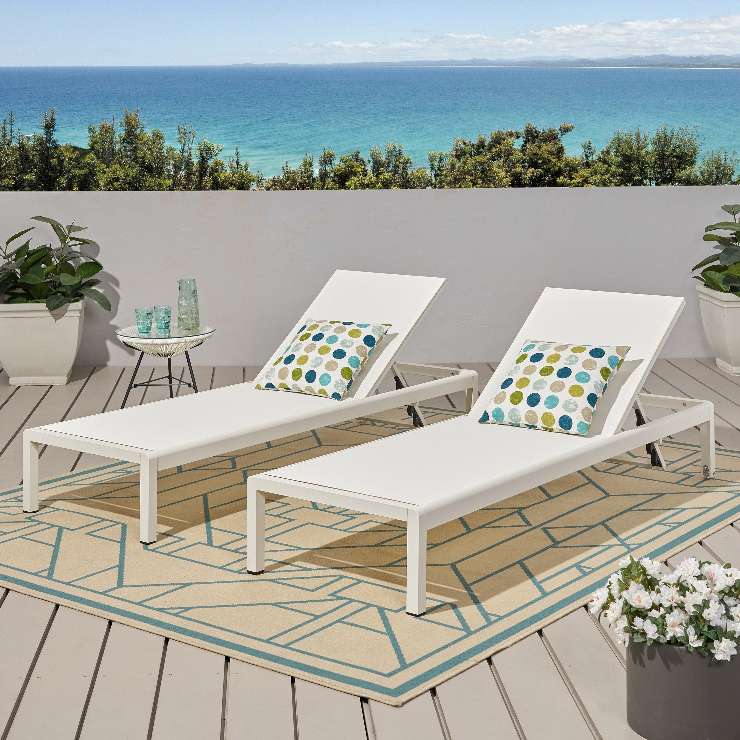 Gartenliege aus Aluminium, Modell Cape Coral (2er-Set), von Christopher Knight Home – 77,56 cm T x 25,20 cm B x 11,80 cm H