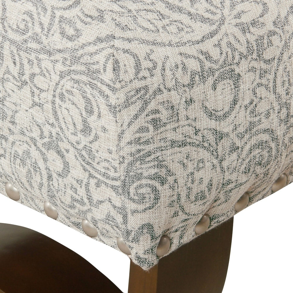 Carolina-Bank mit Knopfheftung und Ziernägeln