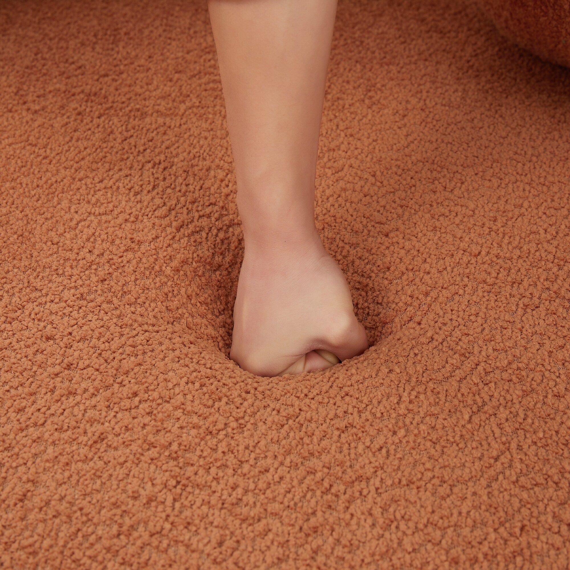 Chenille-Akzent-Fasssessel, runder Sofasessel mit 360-Grad-Drehfuß und 3 abnehmbaren Kissen