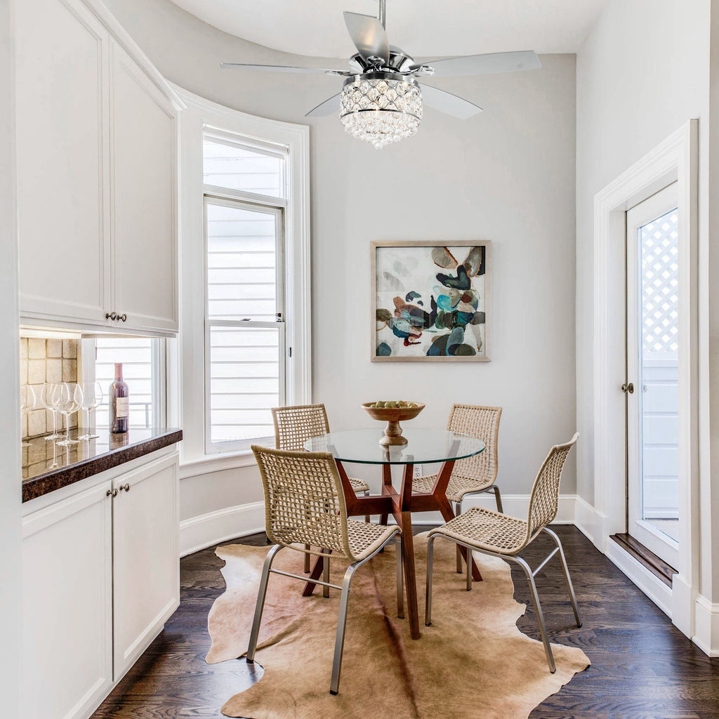 Kronleuchter/Deckenventilator mit 4 Leuchten (Chrom/Kristall) und Fernbedienung