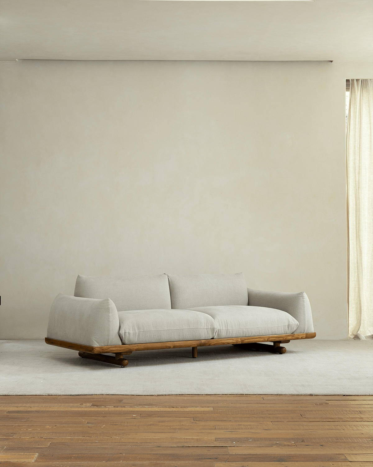 Adrian Sofa
