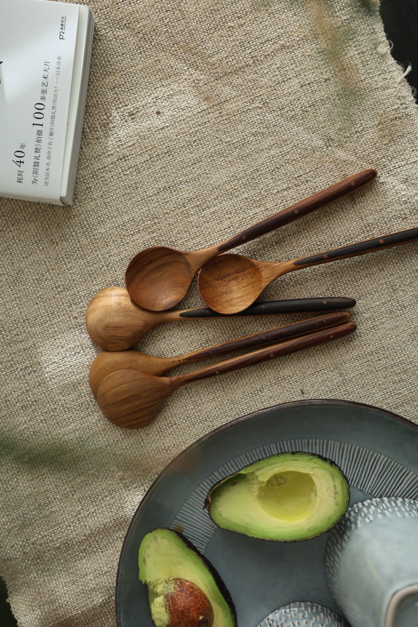 2 Esslöffel mit Griff aus Ebenholz