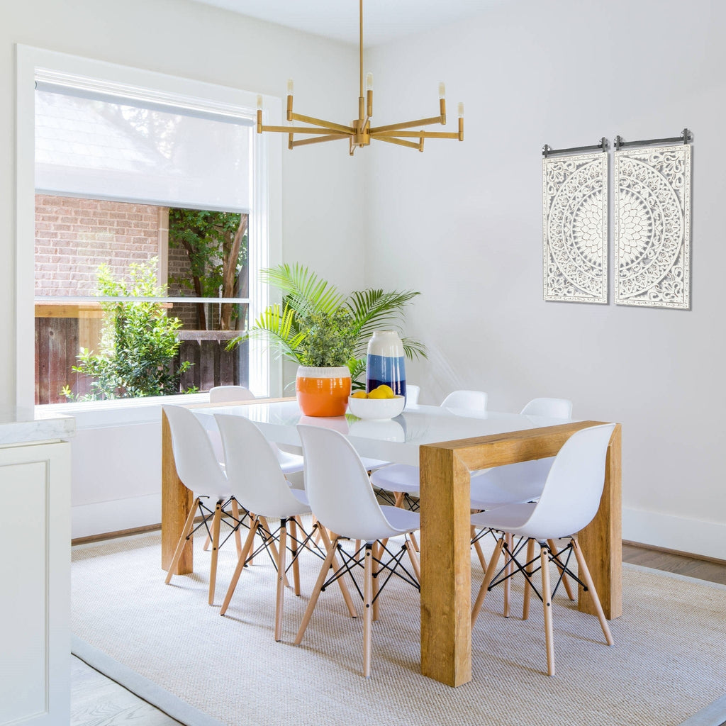 Wanddeko aus elfenbeinweißem Holz mit Blumenmuster und schwarzen Akzenten (2er-Set)