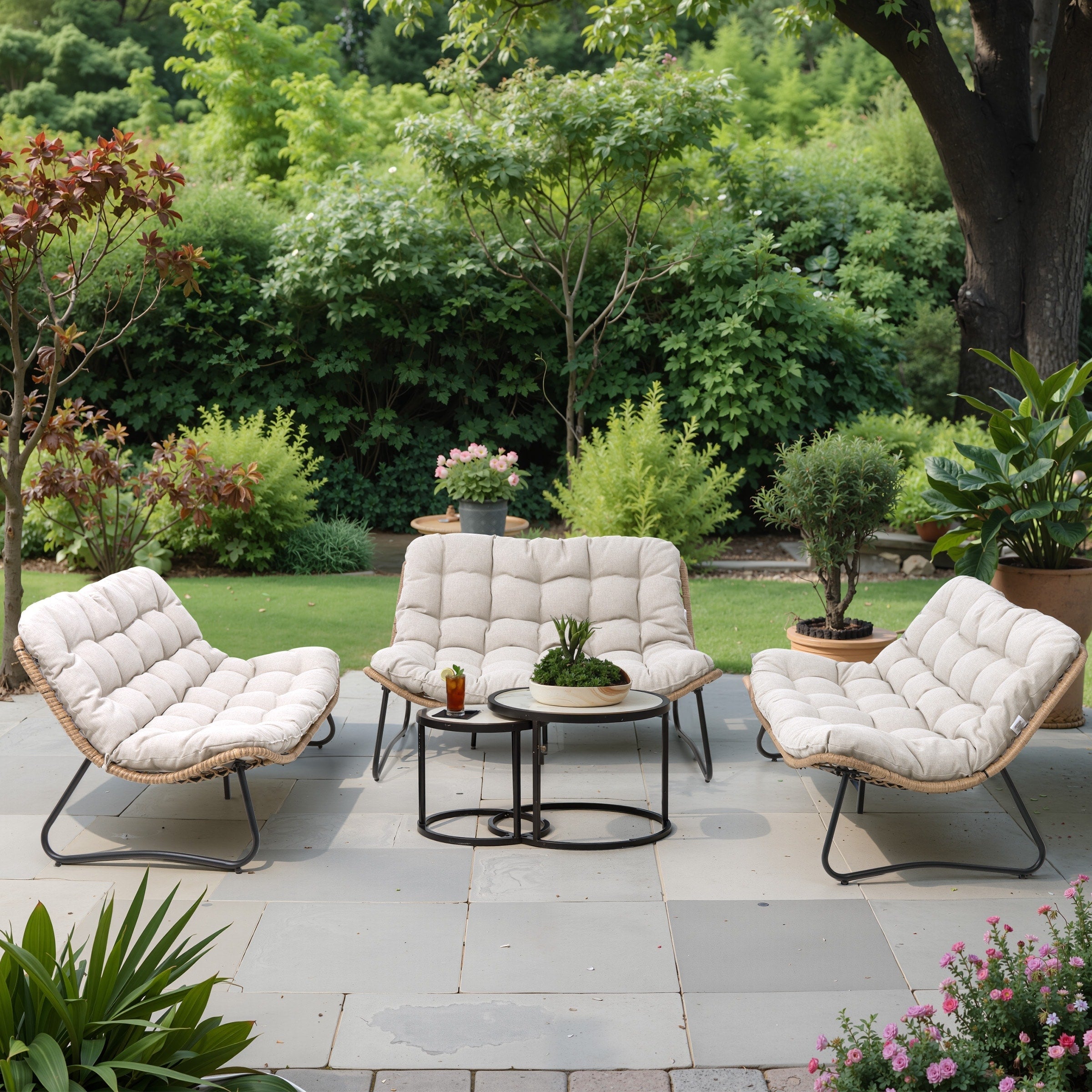 Doppel-Papasan-Sessel mit Kissen, wetterfestem PE-Rattan und Metallrahmen für den Innen- und Außenbereich