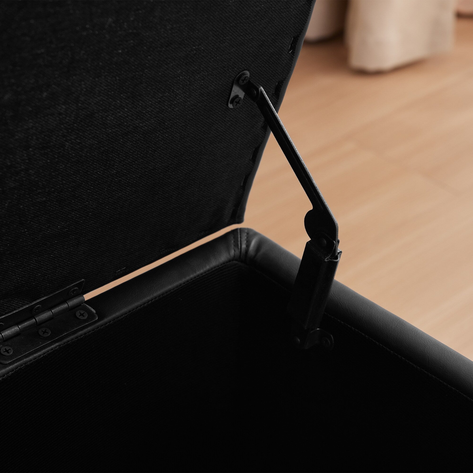 Gepolsterter, rechteckiger Aufbewahrungshocker (50,3 x 17,5 x 18 cm) – Kunstleder