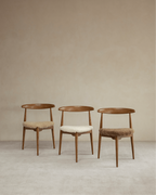 Herzförmiger Esszimmerstuhl