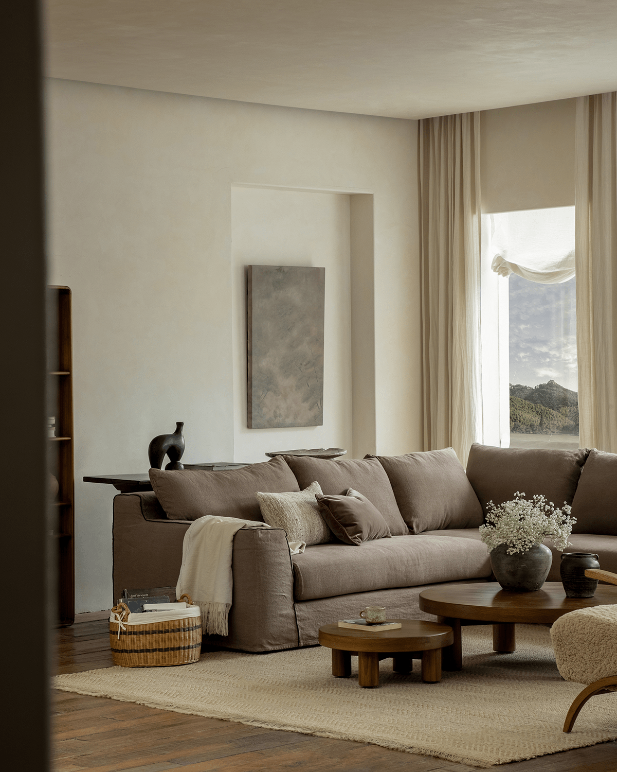 Noa Sectional Sofa