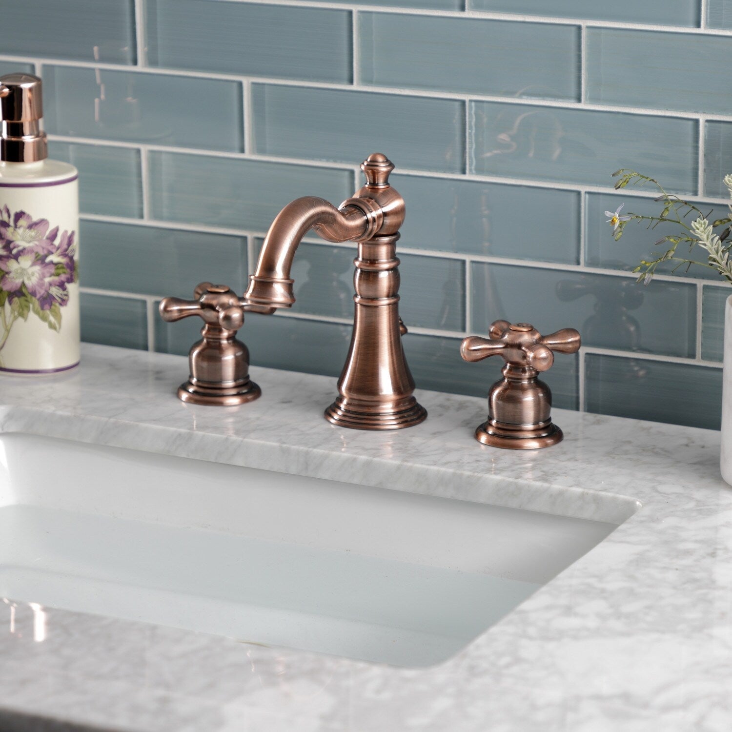 American Classic 8 Zoll breite Badezimmerarmatur