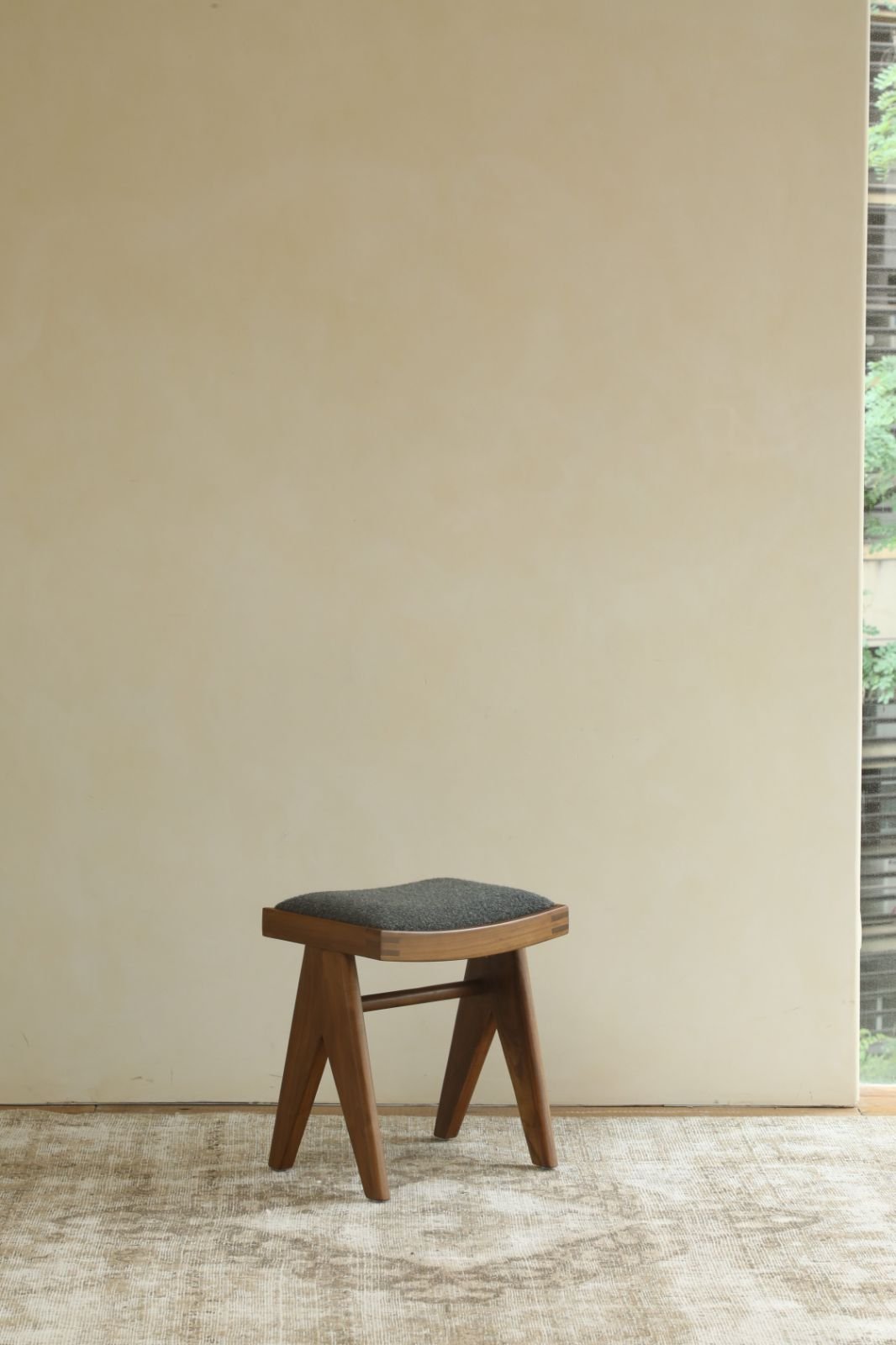 Chandigarh Easy Stool