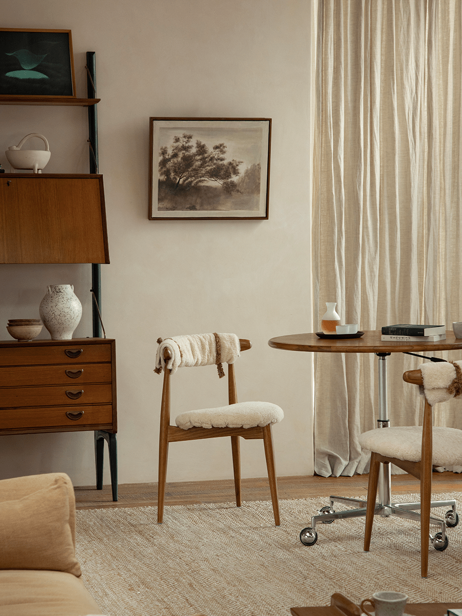 Herzförmiger Esszimmerstuhl